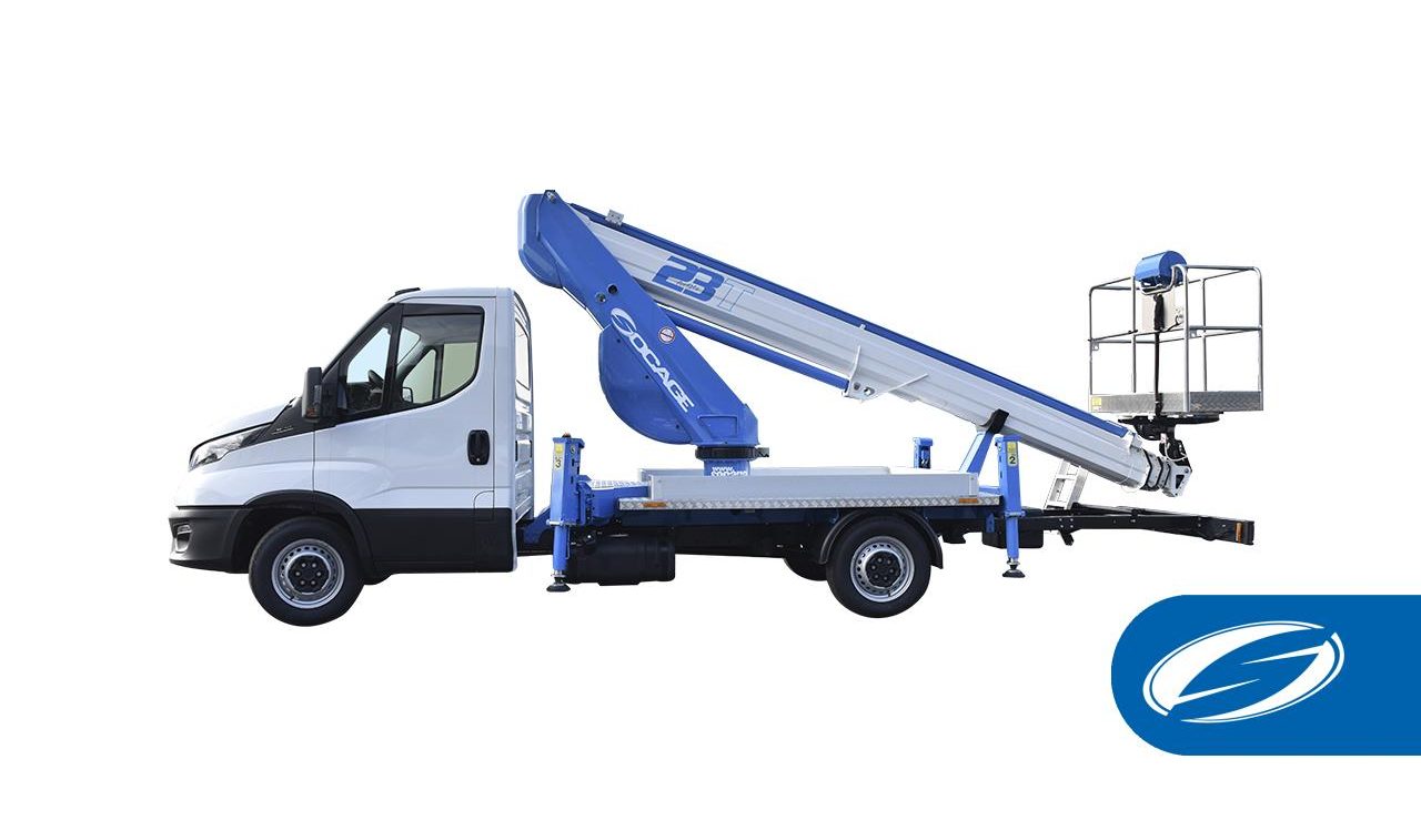 Camion con cestello compatto 16A